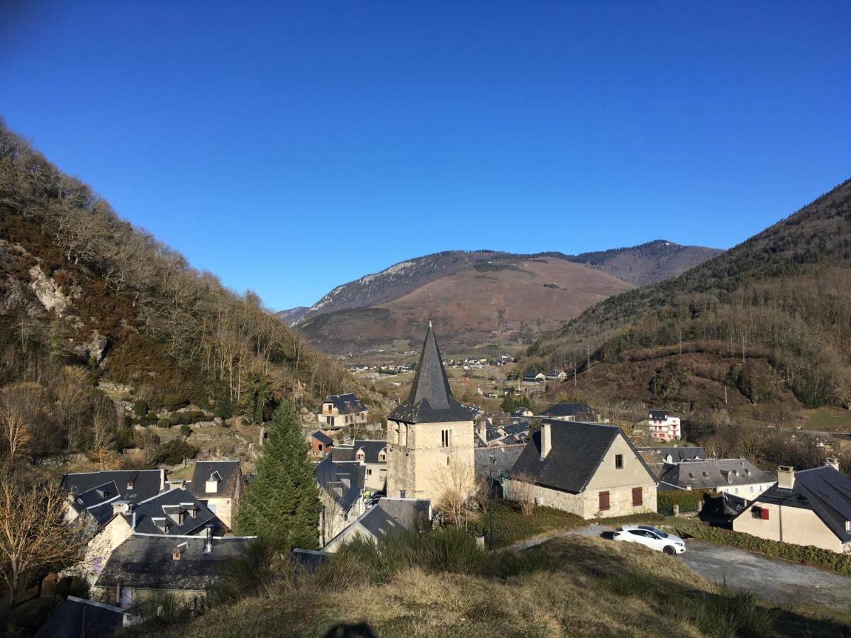 Appartement dans ancienne maison pyrénéenne. Cadéac Exterior foto